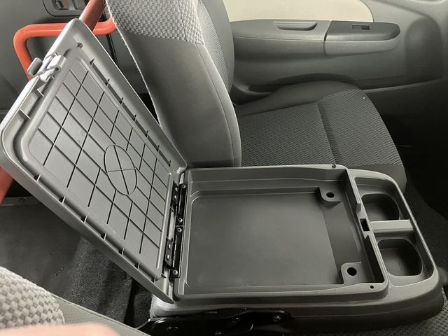 NISSAN NV350 CARAVAN 4WD 2019 Image 31