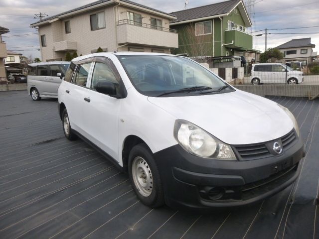 NISSAN AD 2013 Image 31