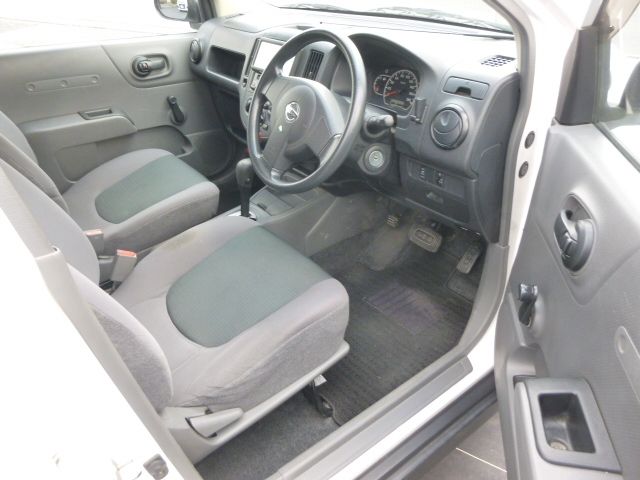 NISSAN AD 2013 Image 31