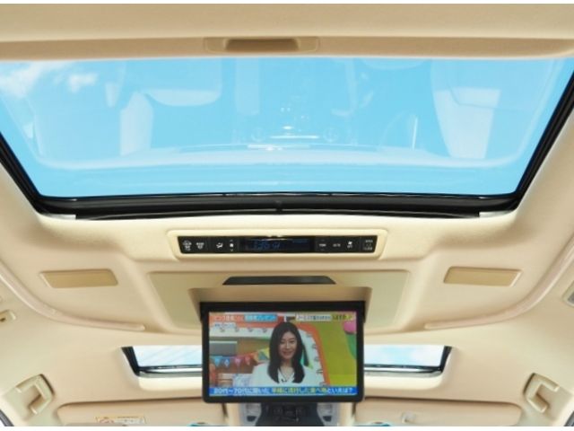 TOYOTA ALPHARD HYBRID 4WD 2021 Image 31