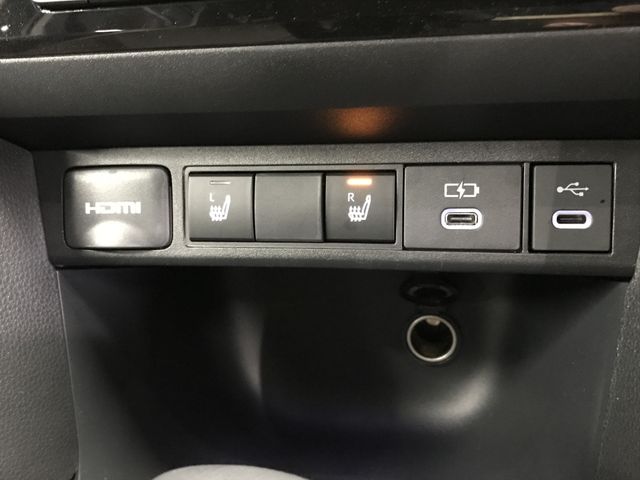 TOYOTA YARIS CROSS HYBRID 2024 Image 31