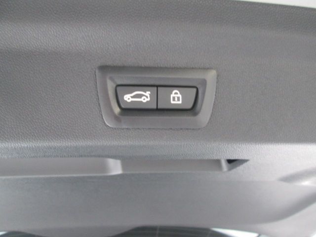 BMW MINI CROSSOVER 2023 Image 31