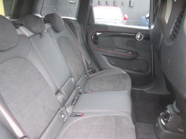 BMW MINI CROSSOVER 2023 Image 31