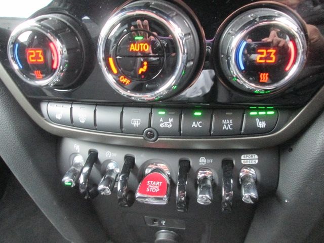 BMW MINI CROSSOVER 2023 Image 31