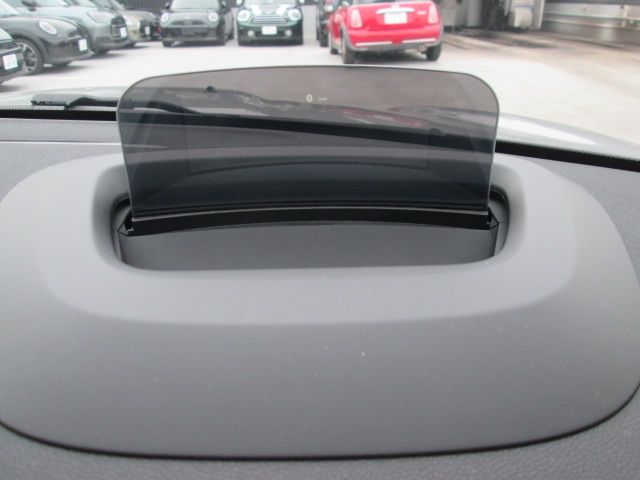 BMW MINI CROSSOVER 2023 Image 31