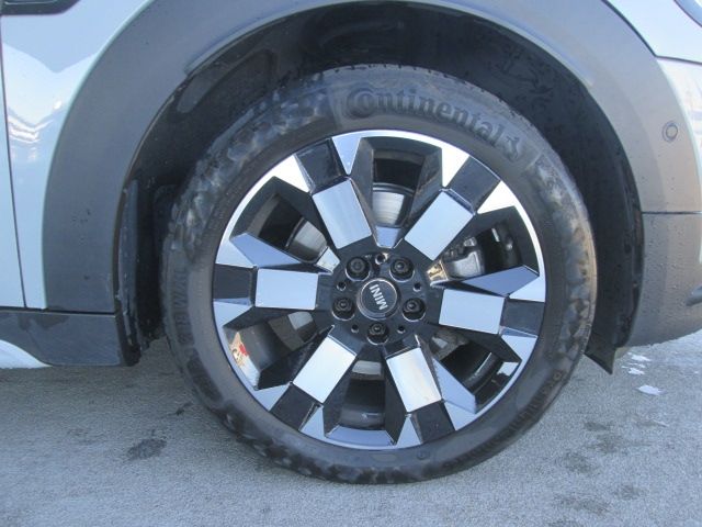 BMW MINI COOPER D CROSSO 2024 Image 31