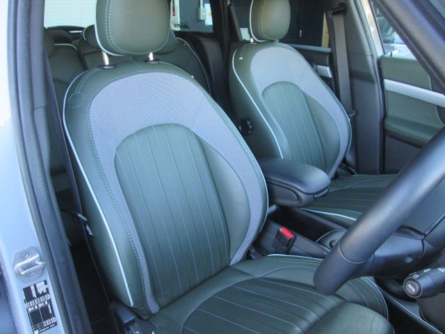 BMW MINI COOPER D CROSSO 2024 Image 31