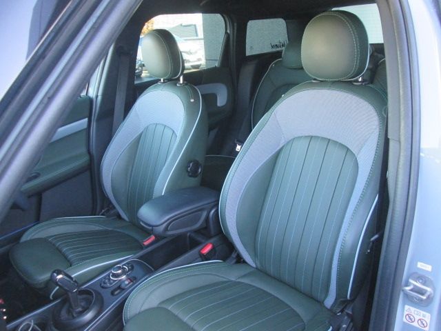 BMW MINI COOPER D CROSSO 2024 Image 31