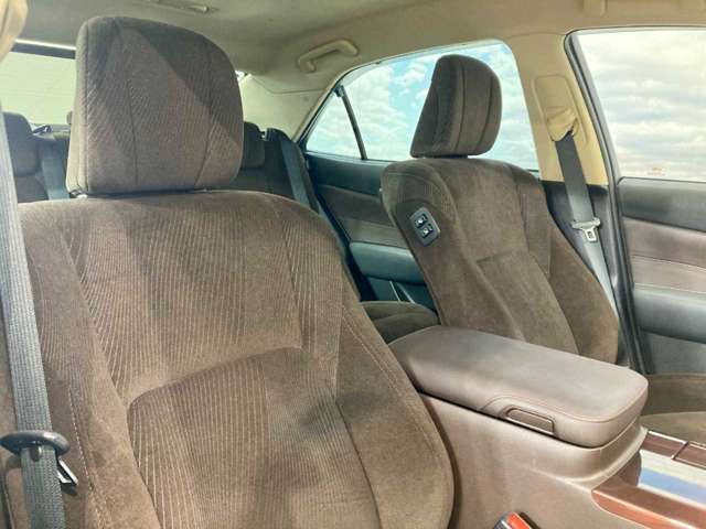 TOYOTA CROWN SEDAN 4WD 2014 Image 31