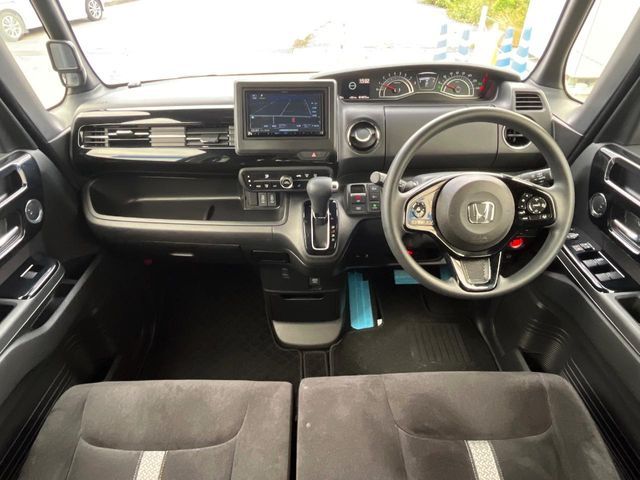 HONDA N BOX CUSTOM 2022 Image 31