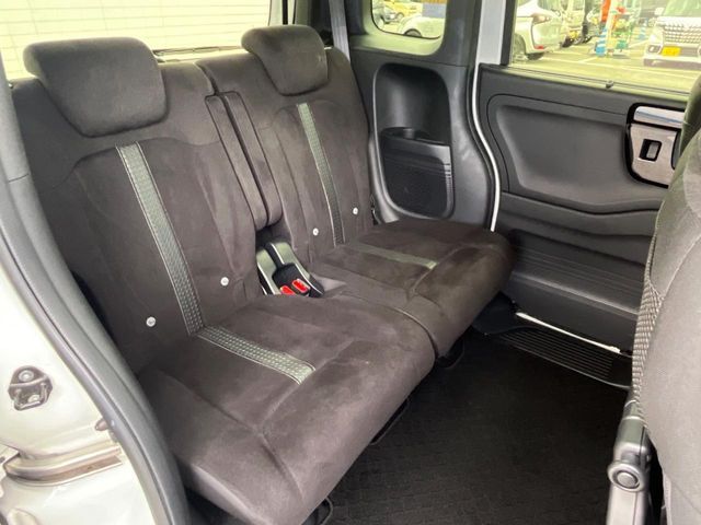 HONDA N BOX CUSTOM 2022 Image 31