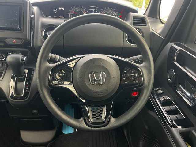 HONDA N BOX CUSTOM 2022 Image 31