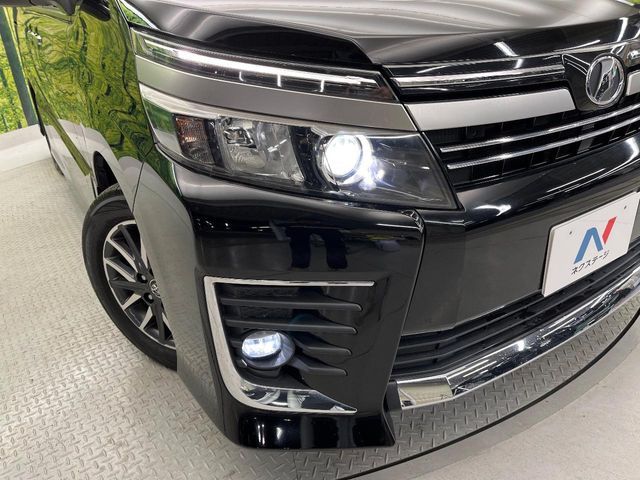 TOYOTA VOXY 2016 Image 31