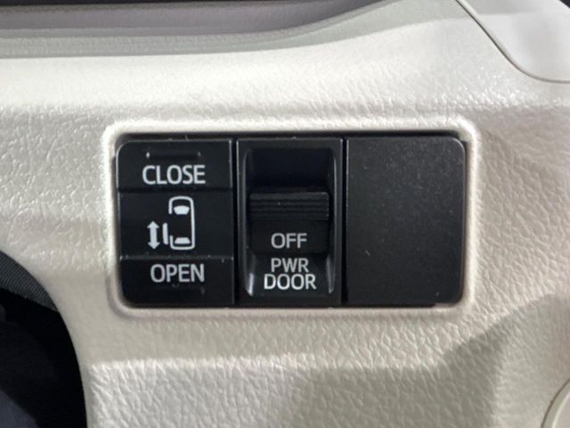 TOYOTA SIENTA 4WD 2017 Image 31