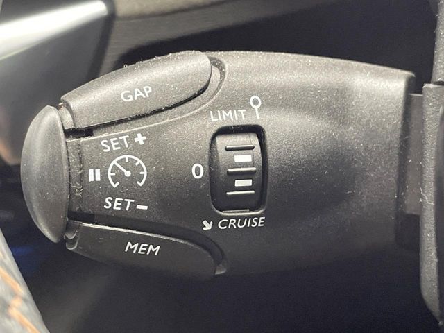 PEUGEOT 3008 2018 Image 31