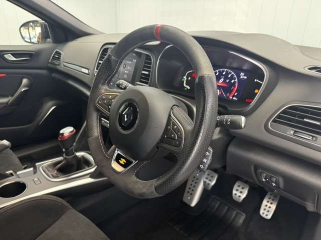 RENAULT MEGANE HATCH 2023 Image 31