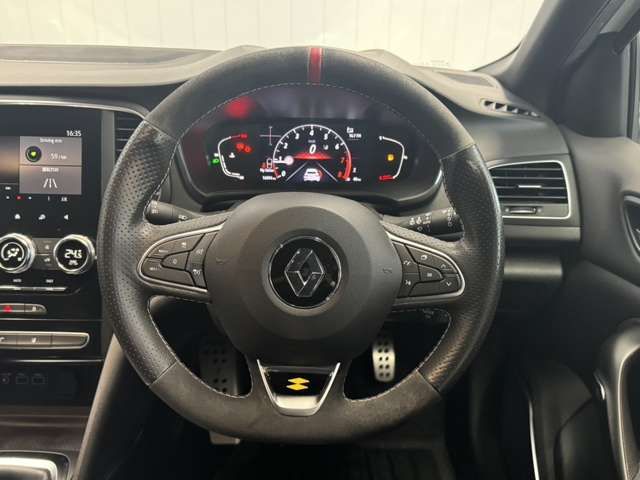 RENAULT MEGANE HATCH 2023 Image 31