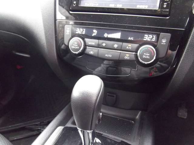 NISSAN X-TRAIL 4WD 2016 Image 31