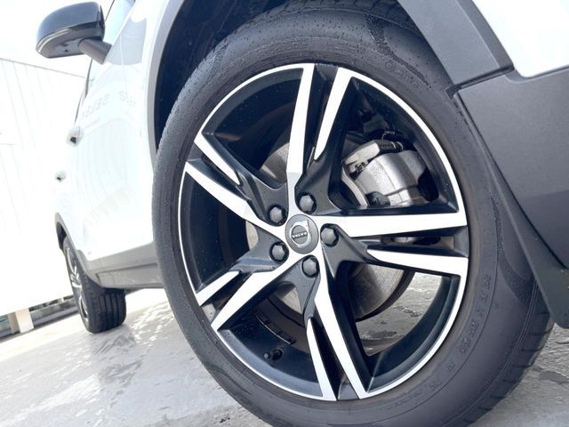 VOLVO XC40 2018 Image 31