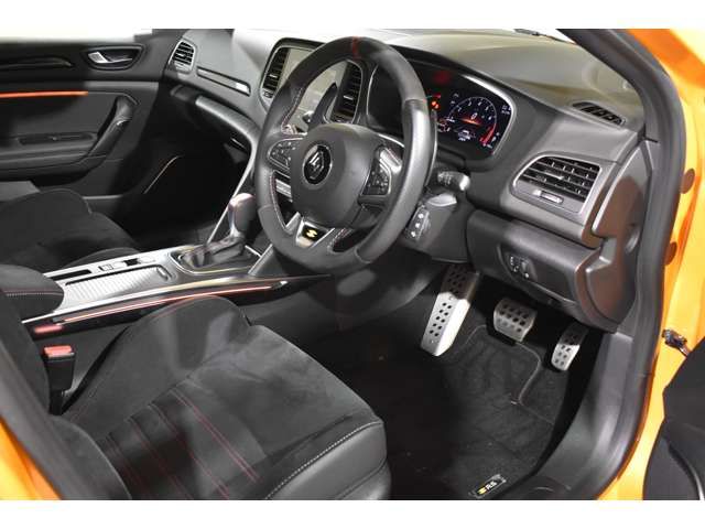 RENAULT MEGANE HATCH 2022 Image 31