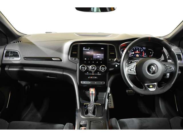 RENAULT MEGANE HATCH 2022 Image 31