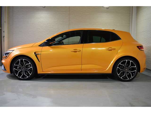 RENAULT MEGANE HATCH 2022 Image 31