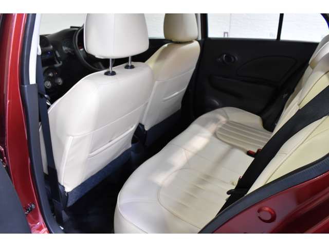 MITSUOKA VIEWT 2013 Image 31