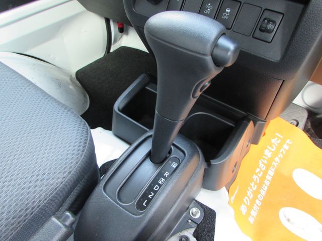 DAIHATSU HIJET TRUCK 4WD 2019 Image 31