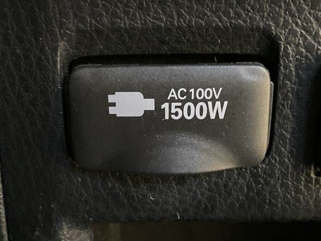 TOYOTA ESQUIRE HYBRID 2017 Image 31