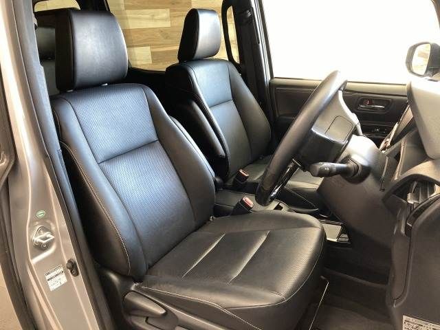 TOYOTA ESQUIRE HYBRID 2017 Image 31