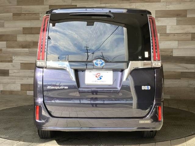 TOYOTA ESQUIRE HYBRID 2017 Image 31