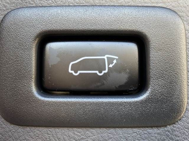 TOYOTA VELLFIRE 2017 Image 31