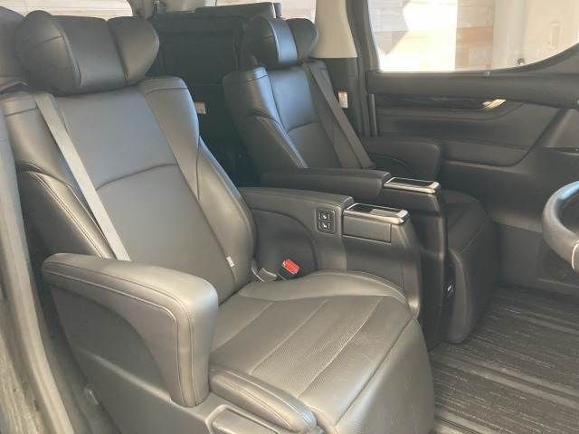 TOYOTA VELLFIRE 2017 Image 31