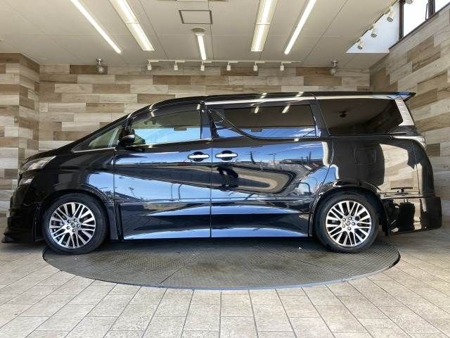 TOYOTA VELLFIRE 2017 Image 31