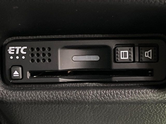 HONDA FIT HYBRID 2017 Image 31