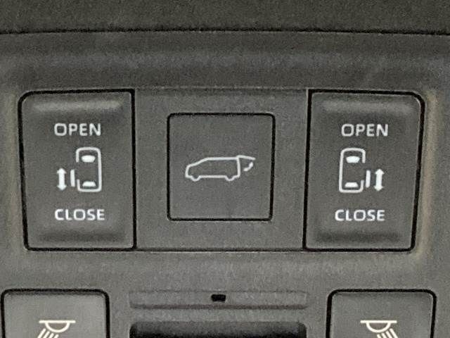 TOYOTA NOAH HYBRID 2023 Image 31