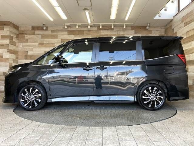 TOYOTA NOAH HYBRID 2023 Image 31