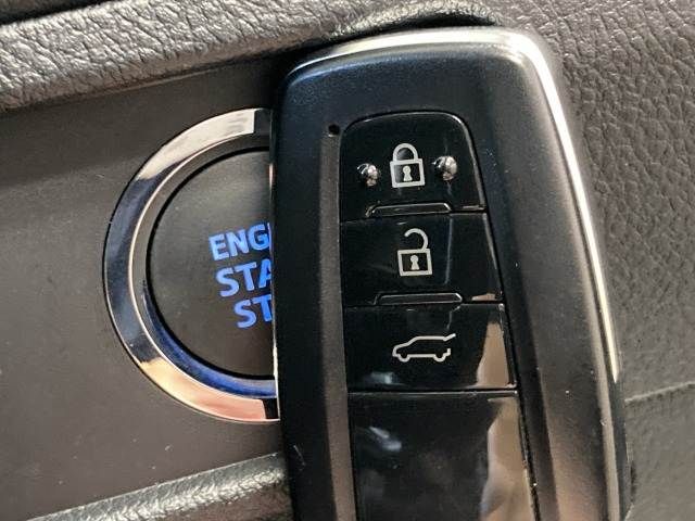 TOYOTA LANDCRUISER PRADO 2022 Image 31