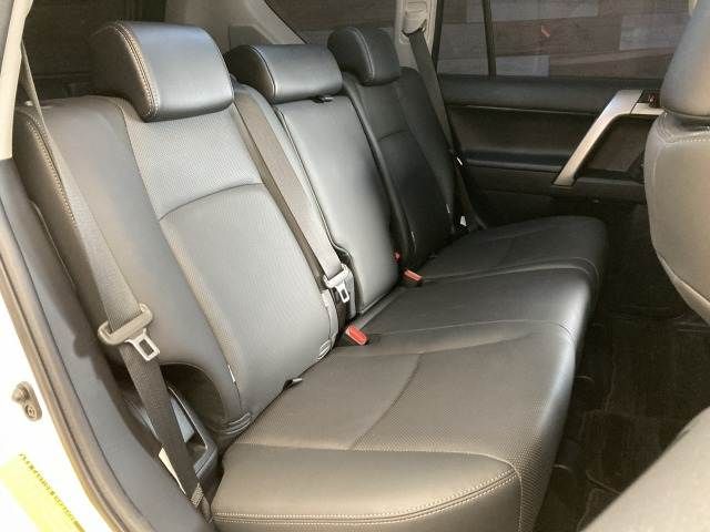 TOYOTA LANDCRUISER PRADO 2022 Image 31
