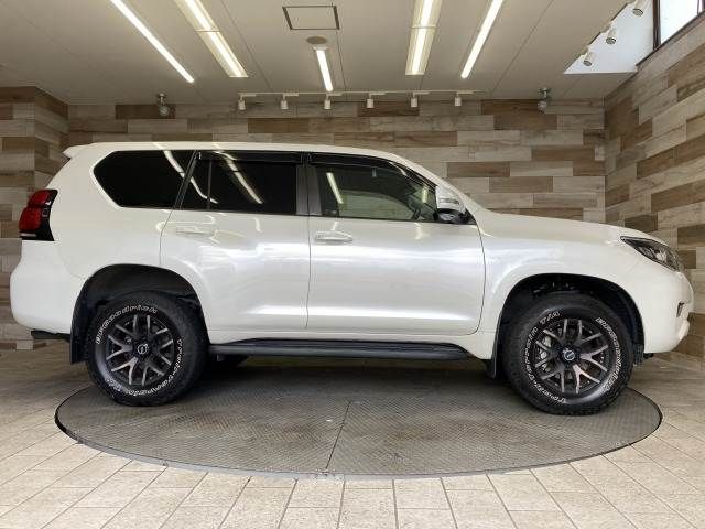 TOYOTA LANDCRUISER PRADO 2022 Image 31