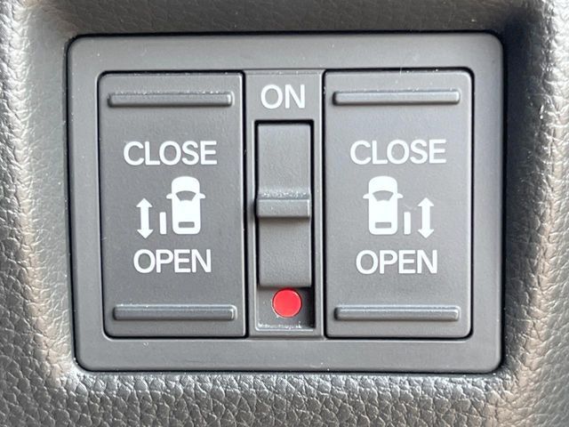 HONDA N BOX CUSTOM 2021 Image 31