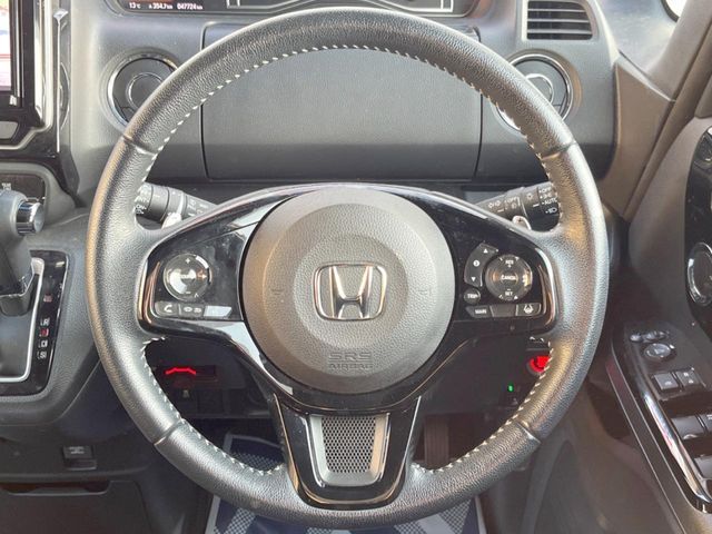 HONDA N BOX CUSTOM 2021 Image 31