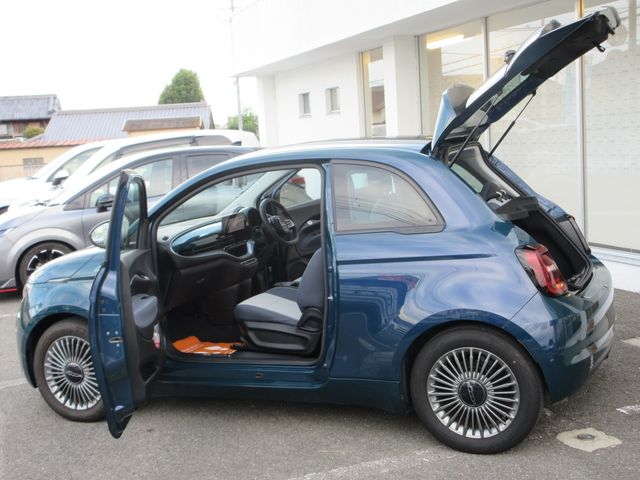 FIAT 500E 2022 Image 31