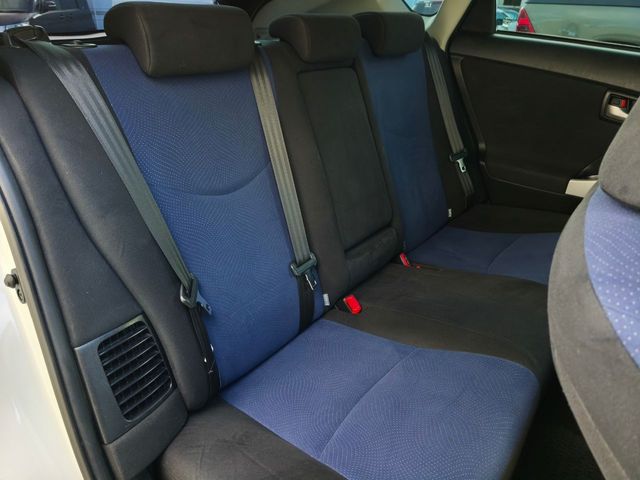 TOYOTA PRIUS 2013 Image 31