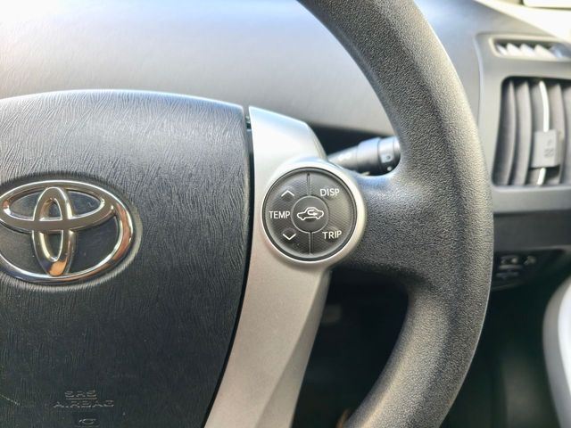 TOYOTA PRIUS 2013 Image 31