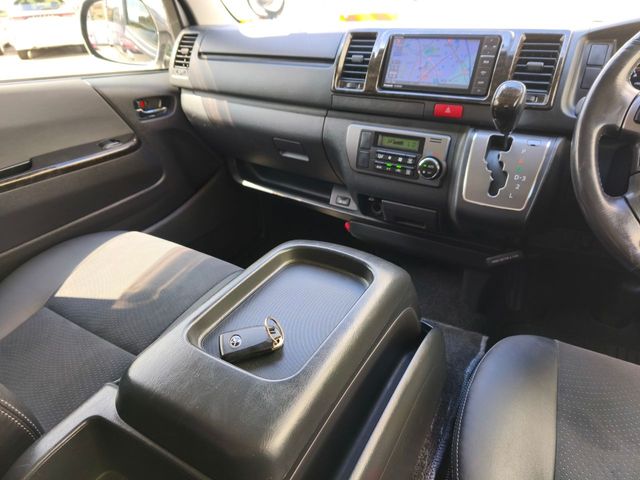 TOYOTA REGIUSACE VAN 2WD 2016 Image 31