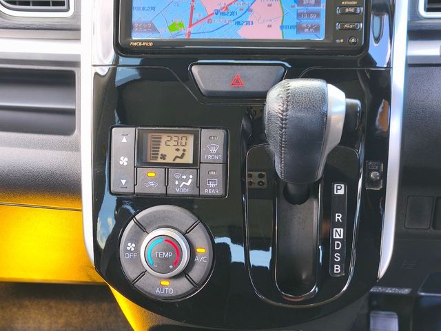 DAIHATSU TANTO CUSTOM 2015 Image 31