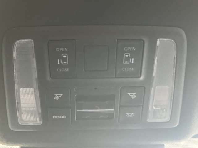 TOYOTA VOXY 2022 Image 31