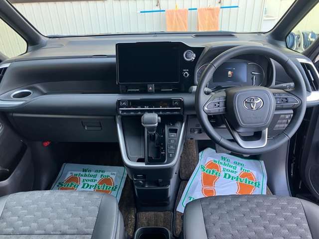 TOYOTA VOXY 2022 Image 31