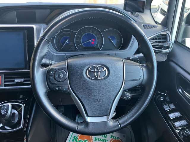 TOYOTA NOAH HYBRID 2019 Image 31